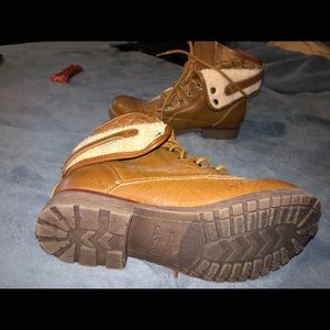 super cute fall boots!